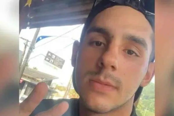 Imagem mostra Jovem que morreu implorando por ajuda em hospital de São Roque - Metrópoles