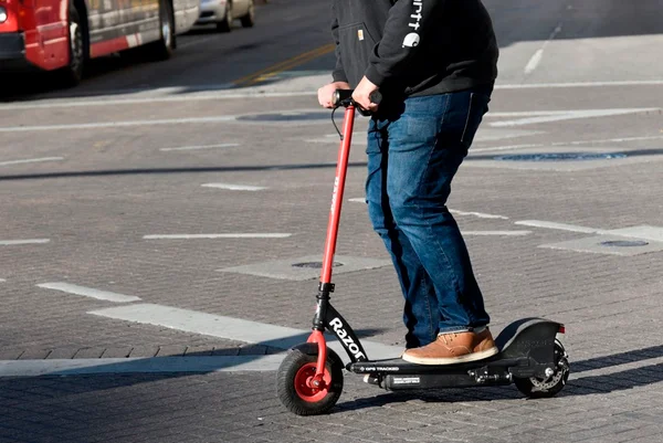 Homem morre após acidente com patinete elétrica