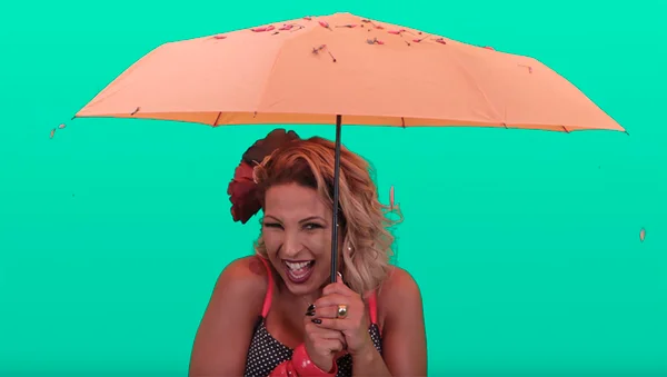 Valesca Popozuda lança o divertido clipe de “Pimenta”