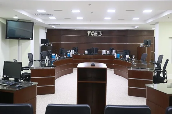 TCE-RJ: inscrição aberta para concurso com salário de R$ 13,7 mil