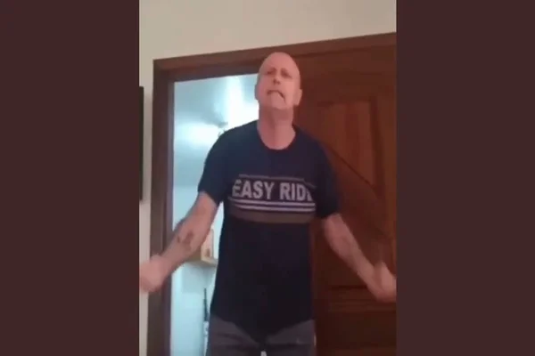 vídeo pm racista