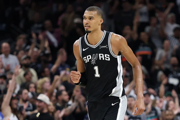 NBA: San Antonio Spurs domina Oklahoma City Thunder e força jogo 7