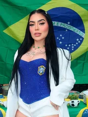 MC Mirella.