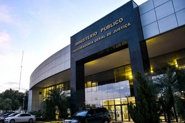 MPMT vai gastar R$ 2,2 mi com iPhones e Samsung Galaxy de última geração