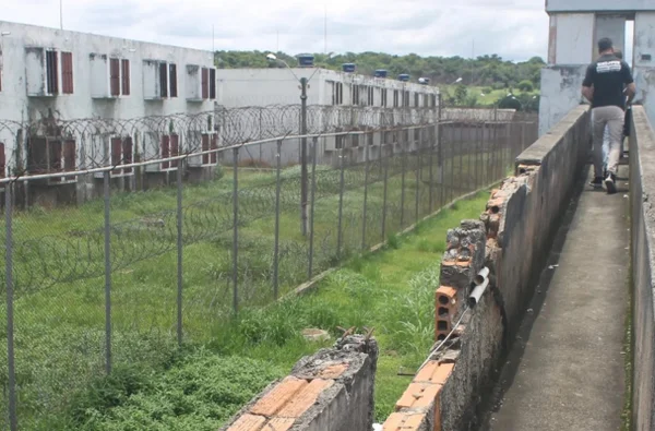 Ministério Público faz operação contra facções em presídio da Grande BH