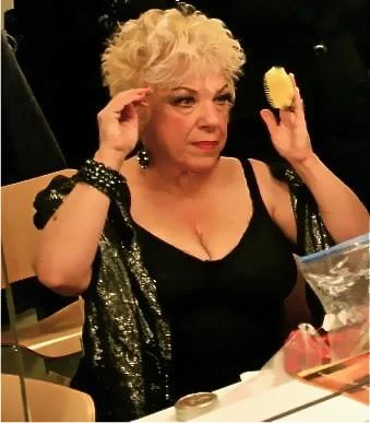 Camille Saviola, de Jornada nas Estrelas, morre aos 71 anos - imagem 6 Camille Saviola, de Jornada nas Estrelas, morre aos 71 anos - imagem 6