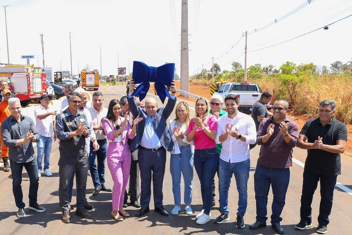 Ibaneis Rocha inaugura marginal da BR-040 com investimento de R$ 10,5 milhões
