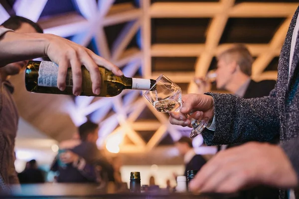 Embaixada da Itália promove degustação de vinhos e espumantes