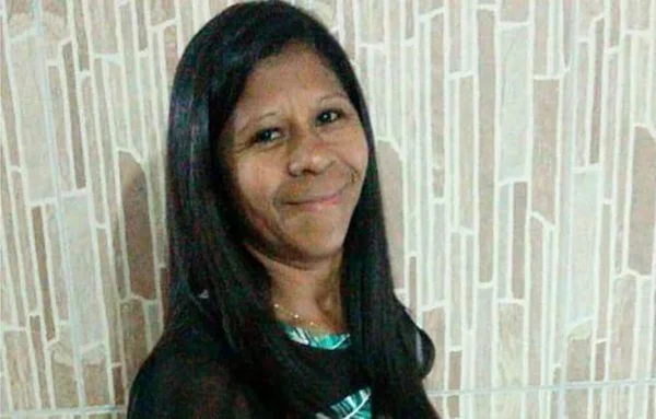 Imagem colorida de Telma Amélia, desaparecida desde sábado - Metrópoles