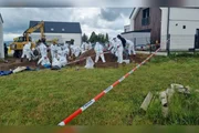 Médica é presa suspeita de usar 34 fetos de experimentos na Polônia Médica é presa suspeita de usar 34 fetos de experimentos na Polônia