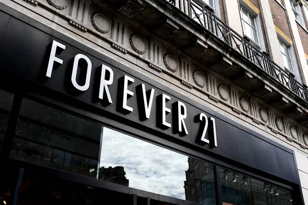 Fachada loja forever 21