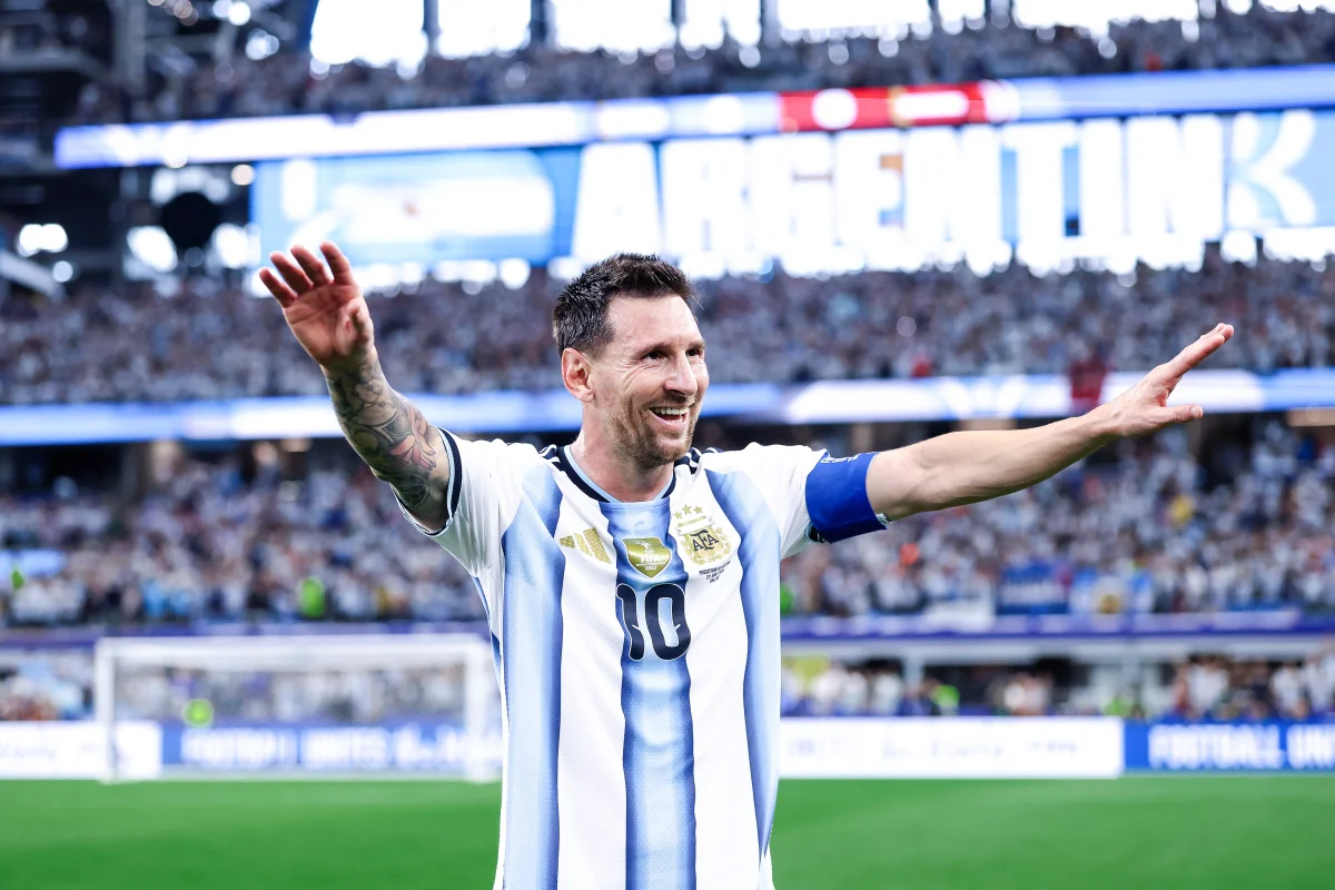 Messi doa R$ 472,8 mil para reconstrução de Madri após incêndio