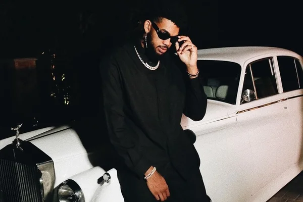 Foto colorida Karl-Anthony Towns