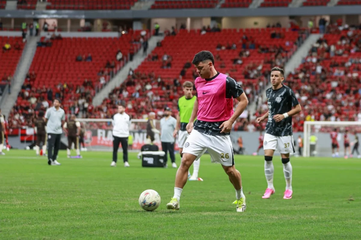 Lorran vira o placar para o Flamengo contra Olimpia. Acompanhe - imagem 15 Lorran vira o placar para o Flamengo contra Olimpia. Acompanhe - imagem 15