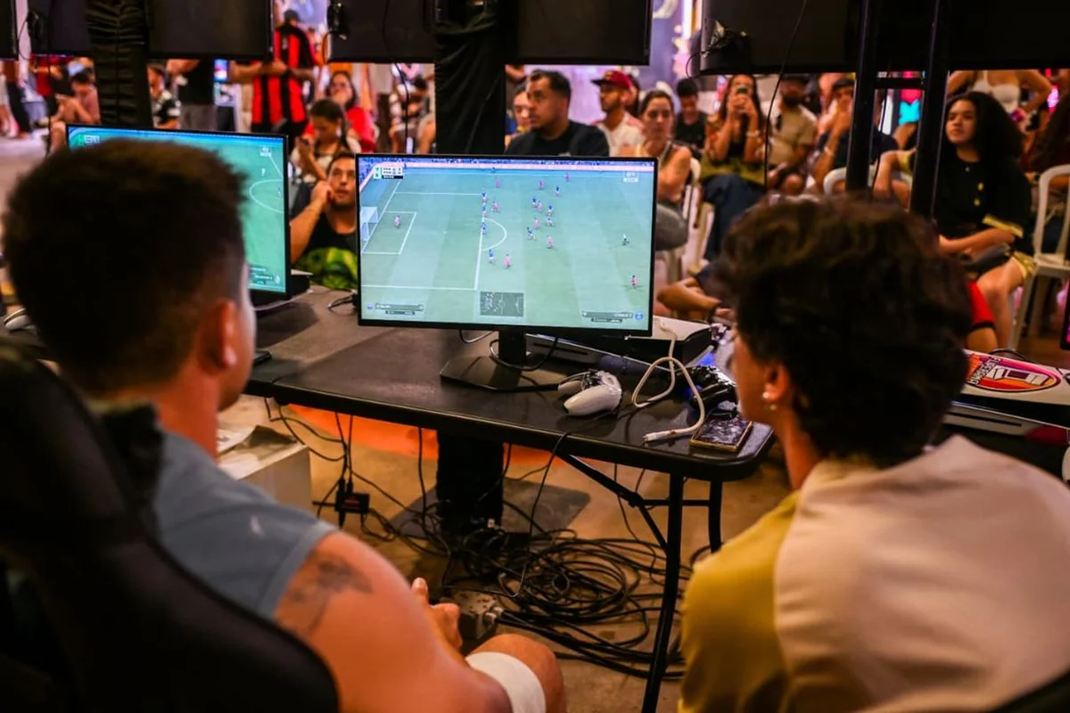 Arena Console e mobile Arena Console e mobile