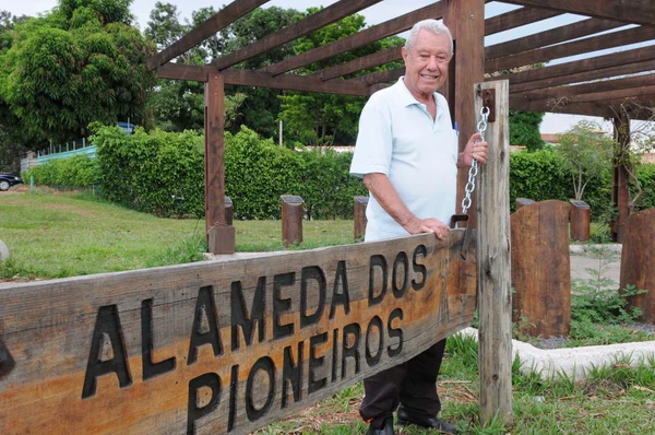 Presença pioneira nos 59 anos da Candangolândia