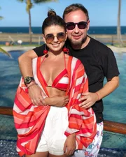 Paula Fernandes e Claudio Mello em uma viagem recente Paula Fernandes e Claudio Mello em uma viagem recente