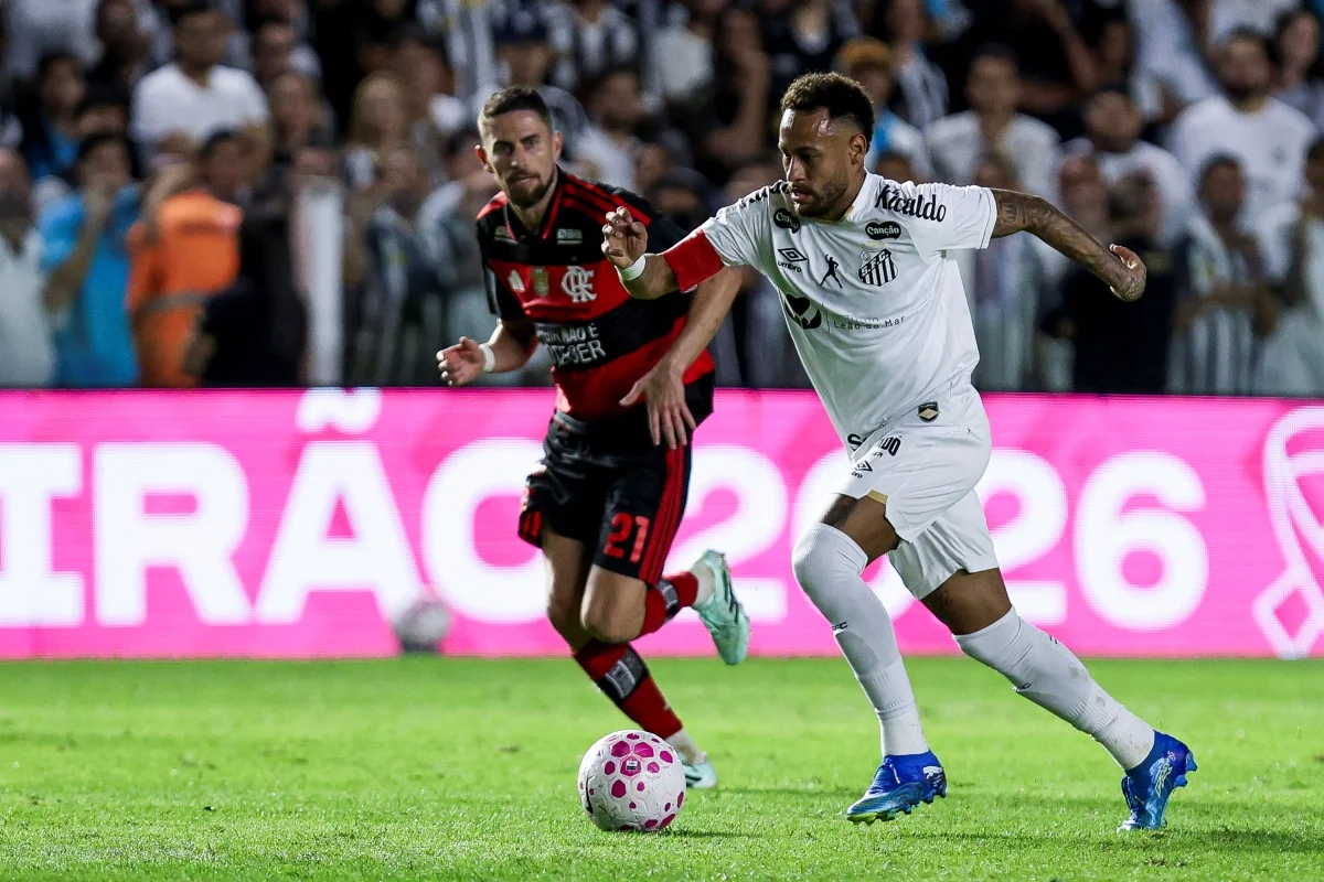 Brasileirão: VAR leva quase 10 minutos em Santos x Flamengo e bate recorde - imagem 2 Brasileirão: VAR leva quase 10 minutos em Santos x Flamengo e bate recorde - imagem 2
