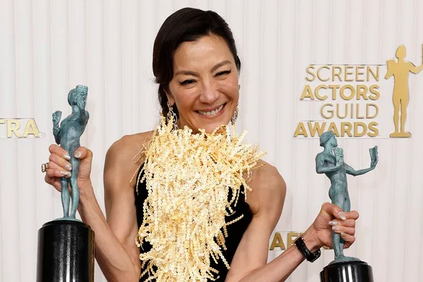 Michelle Yeoh: conheça a atriz que pode fazer história no Oscar 2023