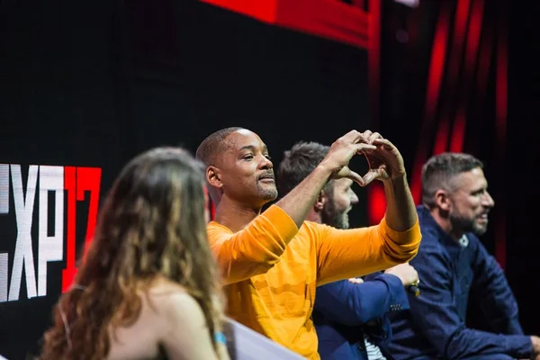 Will Smith rouba a cena e vira o protagonista do Comic Con São Paulo