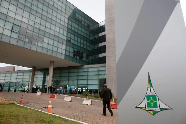 CLDF quer economizar R$ 600 milhões com Plano de Aposentadoria Incentivada