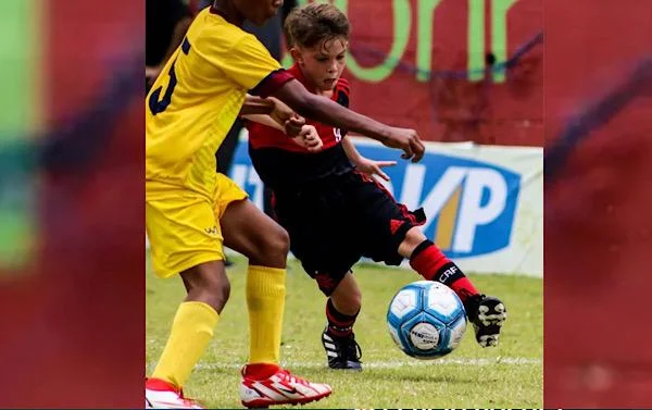 O voo de Dieguinho, do Setor Noroeste para o infantil do Flamengo