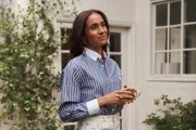 Retorno de Meghan Markle ao Reino Unido gerou diversas reações do público Retorno de Meghan Markle ao Reino Unido gerou diversas reações do público
