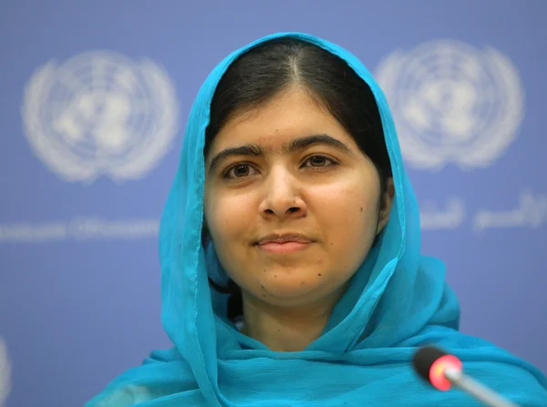 No Brasil, Malala defende que a educação é o melhor investimento