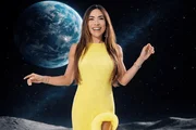 Patrícia Abravanel posa de look amarelo