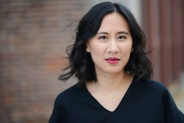 Escritora Celeste Ng, autora de Os Corações Perdidos