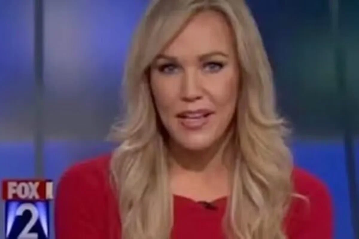 Ex-apresentadora da Fox News, Angelynn Angie Mock assume ter matado a mãe, de 80 anos, a facadas Ex-apresentadora da Fox News, Angelynn Angie Mock assume ter matado a mãe, de 80 anos, a facadas