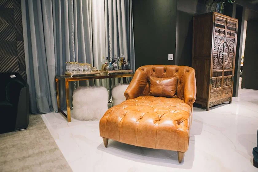 Espaço do Advogado Bon Vivant, assinado pelo Studio Marka, da designer de interiores Karine Gonçalves com o arquiteto Marcelo Motta Espaço do Advogado Bon Vivant, assinado pelo Studio Marka, da designer de interiores Karine Gonçalves com o arquiteto Marcelo Motta
