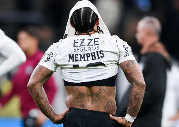 Marcelo Paz defende Memphis após pênalti perdido “Só perde quem bate”