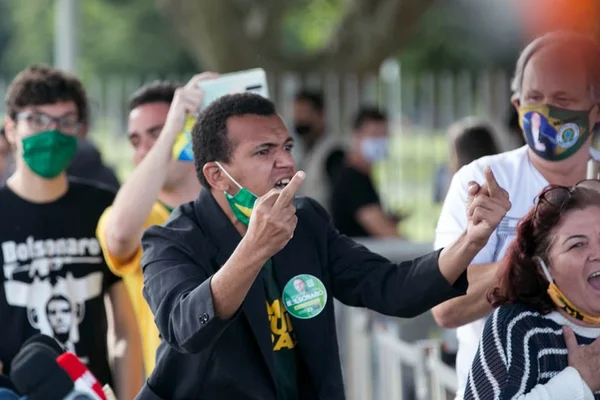 Metrópoles suspende cobertura no Alvorada por falta de segurança