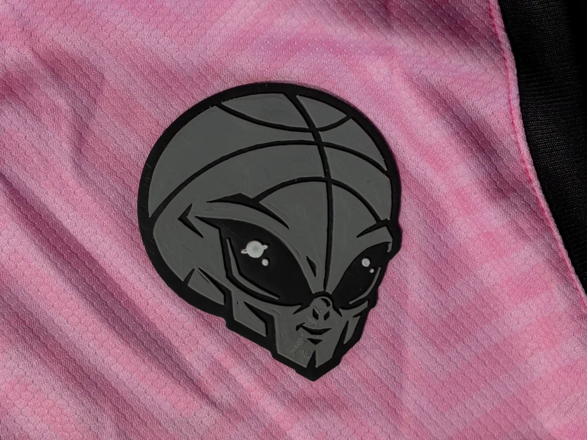 Spooky, o Alienígena, é o mascote do Caixa Brasília Basquete Spooky, o Alienígena, é o mascote do Caixa Brasília Basquete