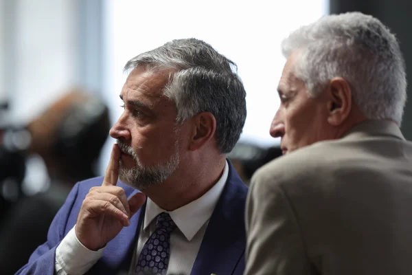 Deputado Federal Paulo Pimental (PT-RS) durante da CPMI do INSS