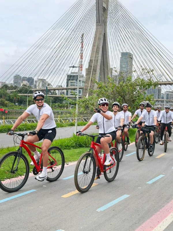 Ciclistas se reúnem em evento global da Huawei, em São Paulo 1 Active Rings Competicao