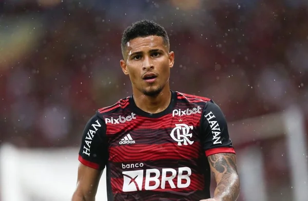 João Gomes detona árbitro da Copa do Brasil: “Tendencioso e fraco”