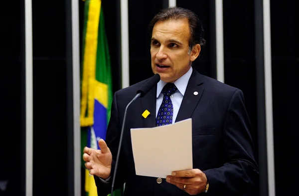 Relator diz que déficit previsto para 2015 será de R$ 51,8 bilhões