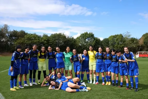 Foto colorida da seleção de refugiadas do Afeganistão - Metrópoles