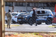 Marcola: líder do PCC é levado a hospital de Base no DF sob forte esquema de segurança