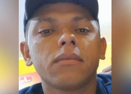 Fotografia colorida de Flavio Dias, vítima de homicídio
