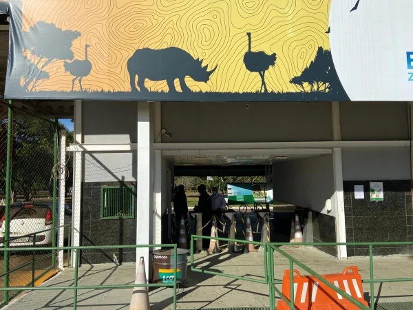 Entrada do Zoológico