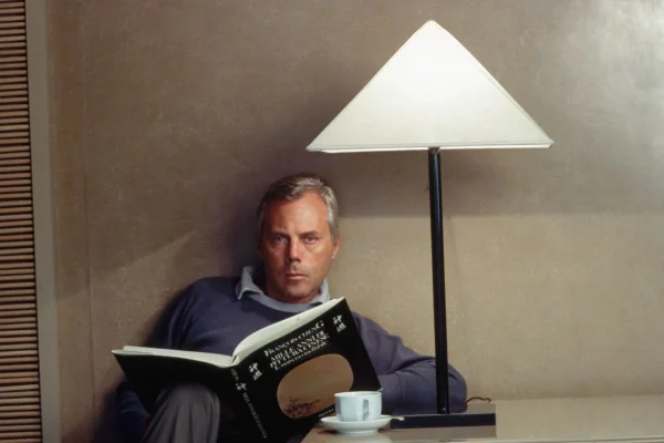 Giorgio Armani terá trajetória na moda contada em nova série de TV - destaque galeria Giorgio Armani terá trajetória na moda contada em nova série de TV - destaque galeria