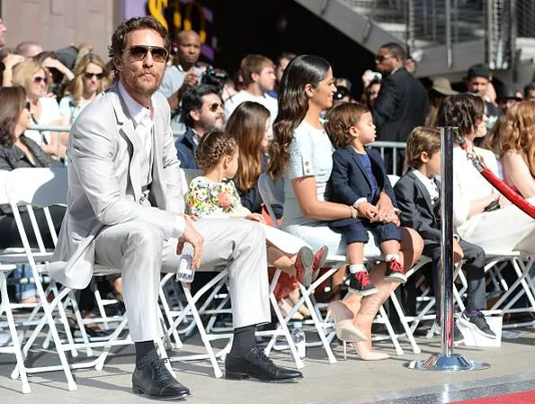 Ator Matthew McConaughey revela que pai morreu enquanto fazia sexo