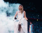 Tia de Taylor Swift revela bastidores do casamento com Travis Kelce - imagem 2 Tia de Taylor Swift revela bastidores do casamento com Travis Kelce - imagem 2