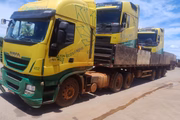 Caminhões alugados foram localizados sendo transportados na caçamba de outro caminhão