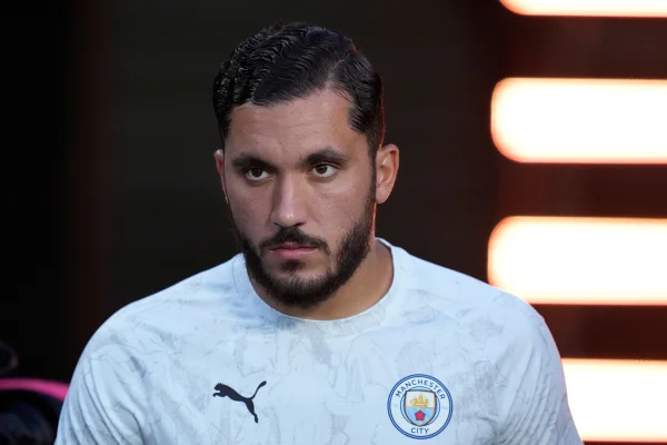 Foto colorida de Rayan Cherki, do Manchester City - Metrópoles