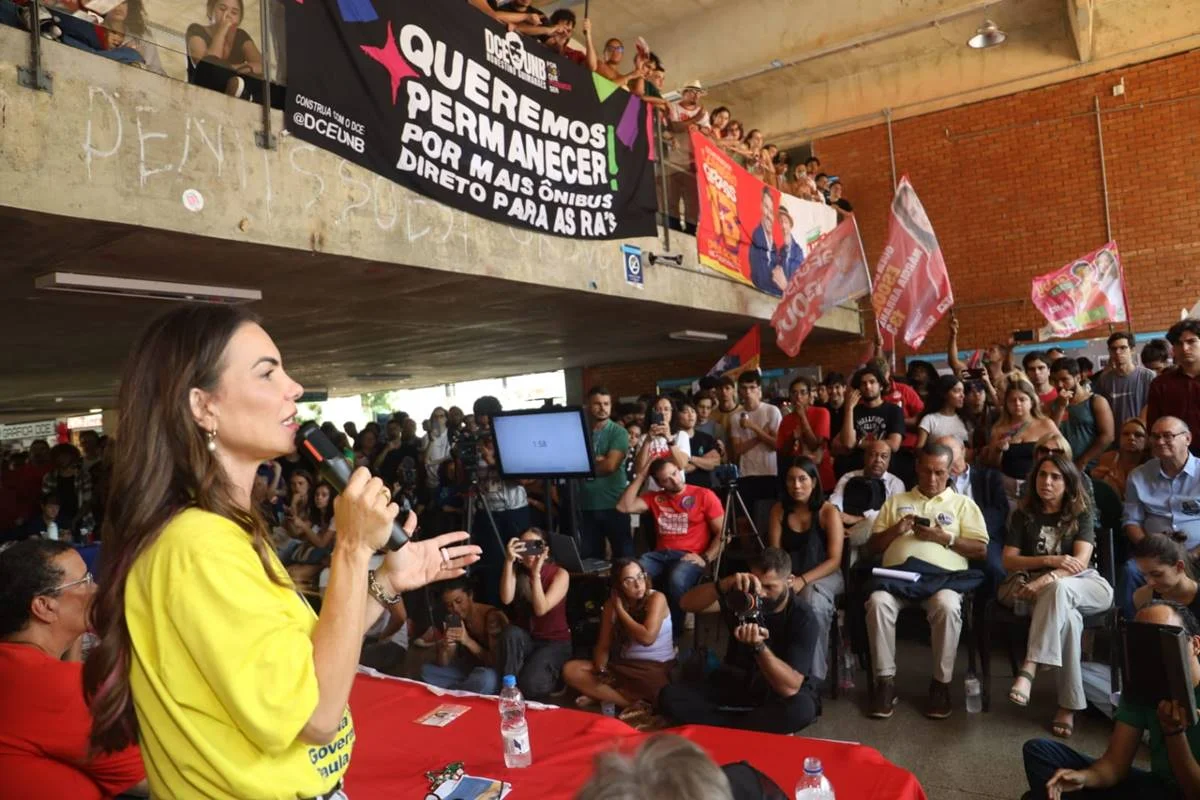 Em seus mandatos como deputada, a candidata ao GDF destinou recursos para a creche da universidade, para a Unidade da Criança e do Adolescente do Hospital Universitário de Brasília (HUB) e para o Centro de Pesquisa em Primeira Infância Em seus mandatos como deputada, a candidata ao GDF destinou recursos para a creche da universidade, para a Unidade da Criança e do Adolescente do Hospital Universitário de Brasília (HUB) e para o Centro de Pesquisa em Primeira Infância