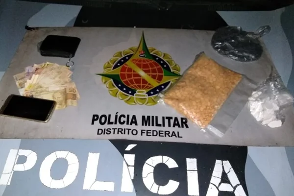 Motorista de Uber que transportava drogas para clientes é preso no DF